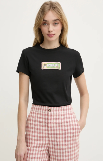 Cum am descoperit un brand care aduce un plus de originalitate și stil garderobei mele de zi cu zi